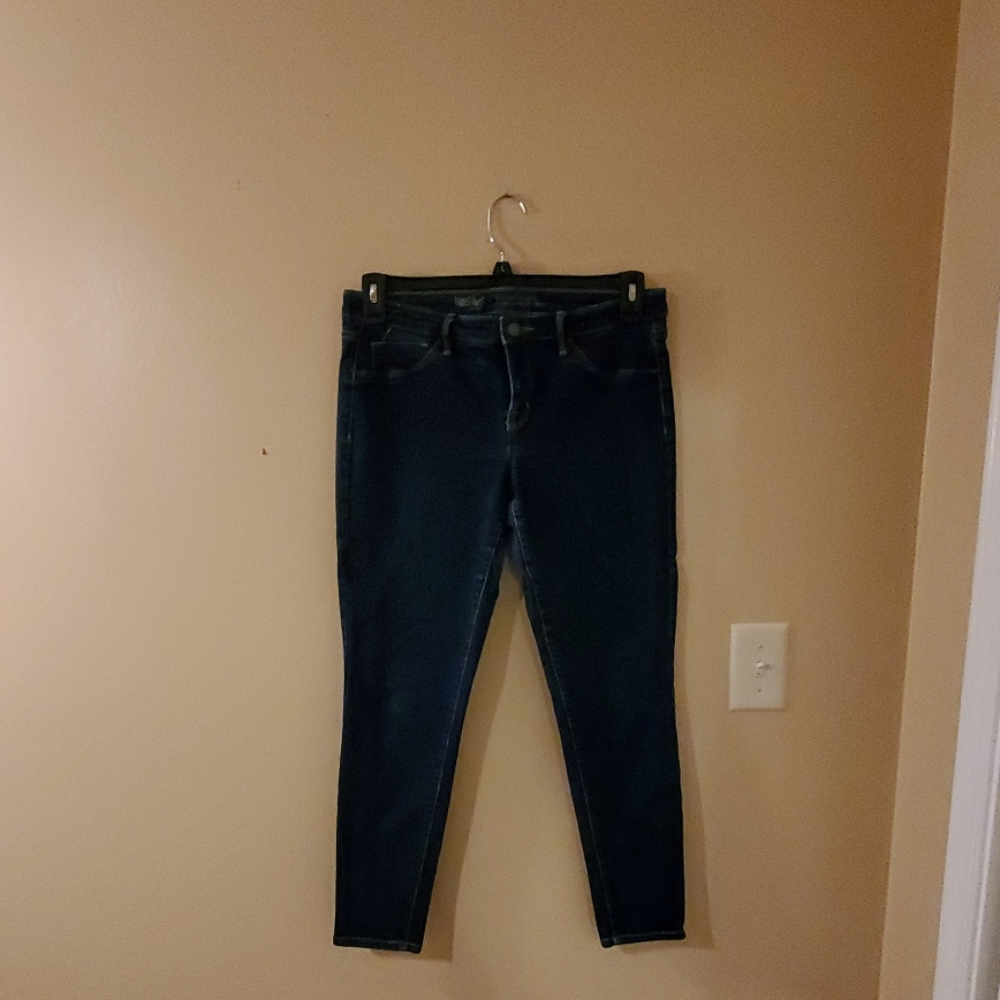 Mossimo mid rise jeggings size 12/31 stretch